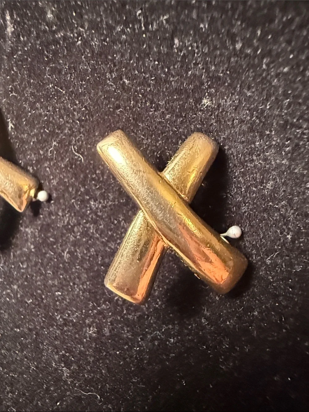 N/A elegant gold